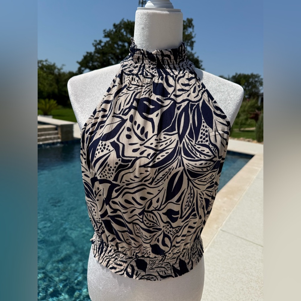 $36 NWT ANGIE Navy Blue & Cream Floral High Neck Sleeveless Top Size S